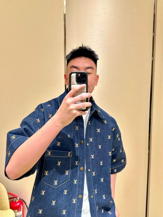 驴家 金丝绣花牛仔上衣（JN） 商品图1