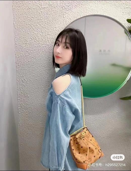 B121524小包包大容量水桶包新款还可以斜挎哦超洋气的一款 商品图2