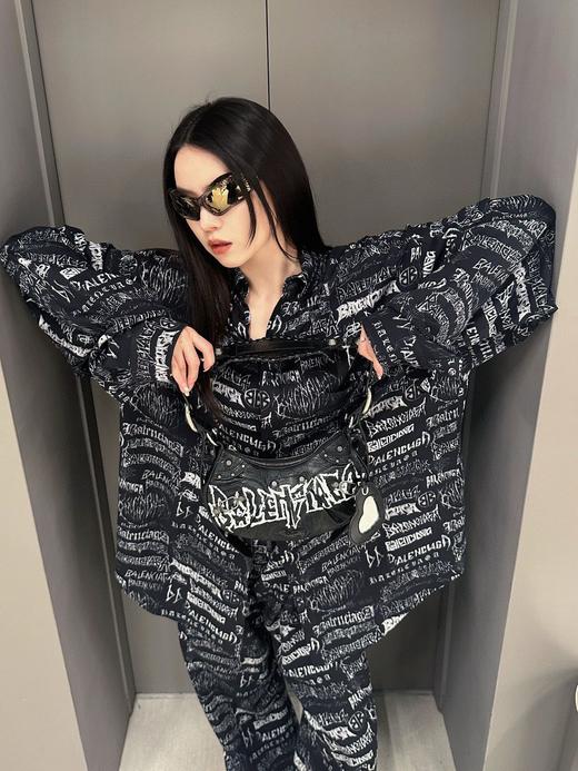 B家  Doodles字母OS廓形衬衫（JN） 商品图0