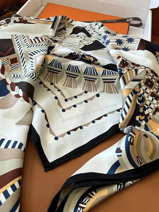 丝巾。   相当于90*90 商品图8