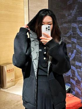 驴家 老花大圆圈花 双面穿 重磅羊毛呢外套。（JN）