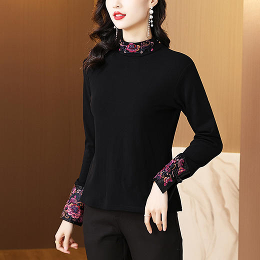 KQL 422H2289重工刺绣高领磨毛打底衫弹力上衣 商品图4