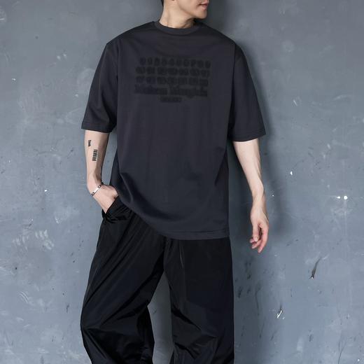 Maiso 24SS暗纹刺绣标语短袖(JN) 商品图1