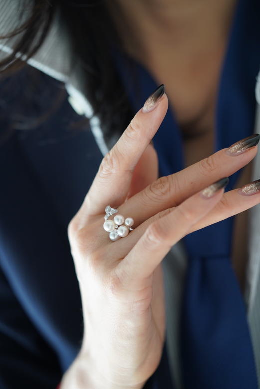 Akoya浅浅灰戒指「大葡萄+三叶草」 商品图6