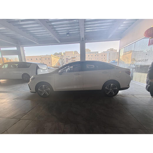 北汽 EU5 R550智潮版【长租-北京】 商品图3