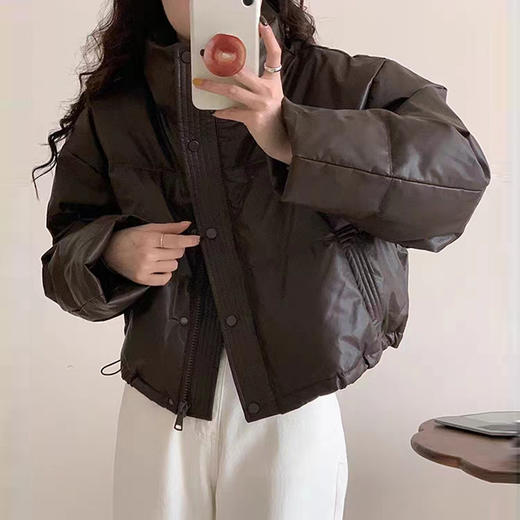 丁摩 PU皮短款白鸭绒羽绒服女冬季时尚立领免洗宽松小个子外套4ZF-23343 商品图0