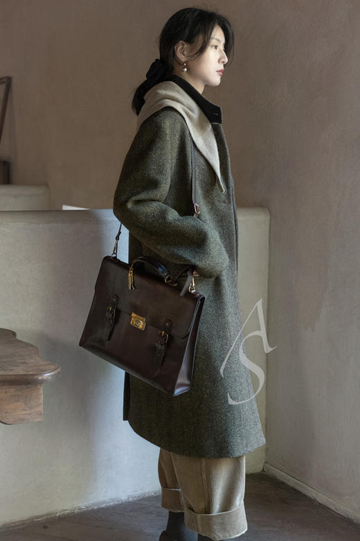 Margaret Howell 森林色HARRIS TWEED人字纹羊毛大衣 商品图1