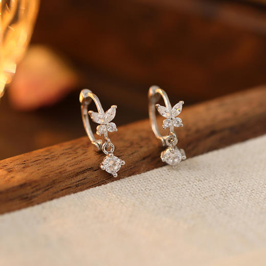【敏蝶】S925银闪钻蝴蝶耳扣【BF-ES1067】 商品图0