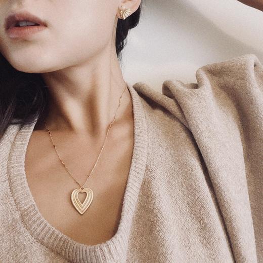 LHWINDSOR 复古磨砂金心形多层多戴法耳环（送项链） 商品图9