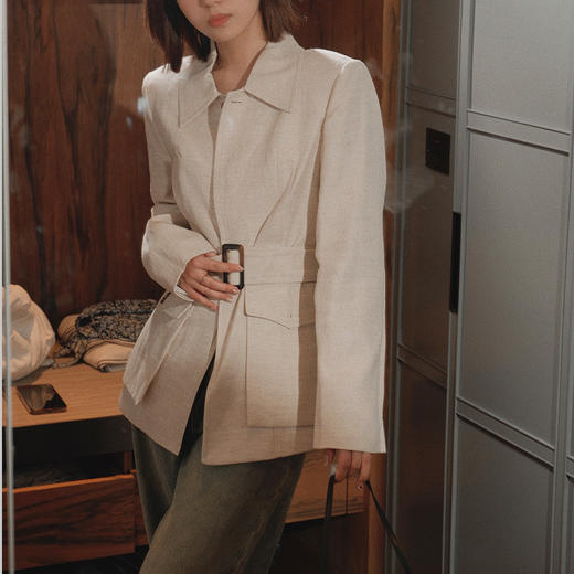 【顺丰包邮】42103 洛诗琳新款老钱风休闲气质收腰夹克外套女10377 商品图1