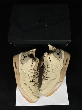 A* Jordan Courtside 23 中帮
