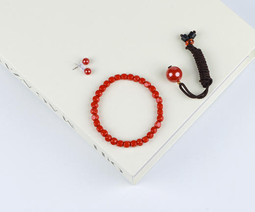 优选丨凌迈昆仑｜青海藏文化博物馆联名款蛇瑞朱砂三件套 商品图0