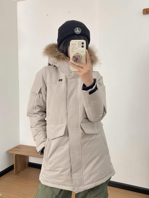 仅黑L一件 亏清不退 两棵树 纯圆正 女款极光羽绒服 炒鸡暖 大毛领灰鹅绒 扛风挡雨带收腰 商品图13