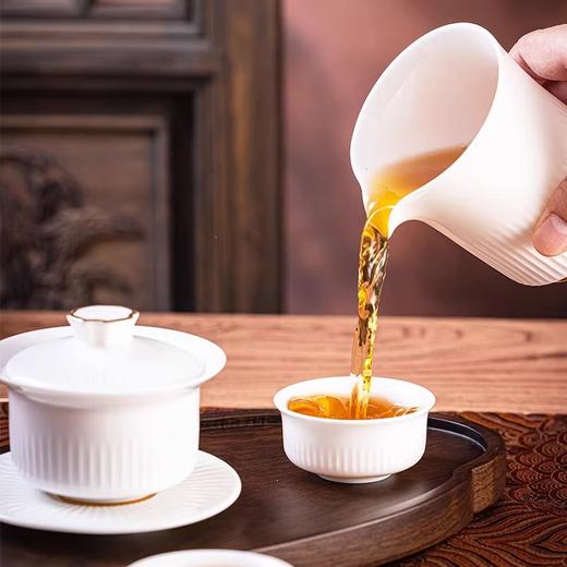 中粮-中茶 海堤鸿运当头工夫红茶花香礼盒装配礼袋200克 商品图4