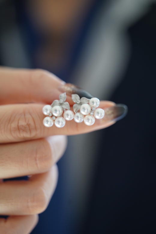 Akoya浅浅灰耳饰「大葡萄+三叶草」 商品图2