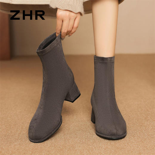 ZHR则则复古时髦摩登粗跟短靴女2024秋冬新款简约纯色绒面瘦瘦靴 商品图9