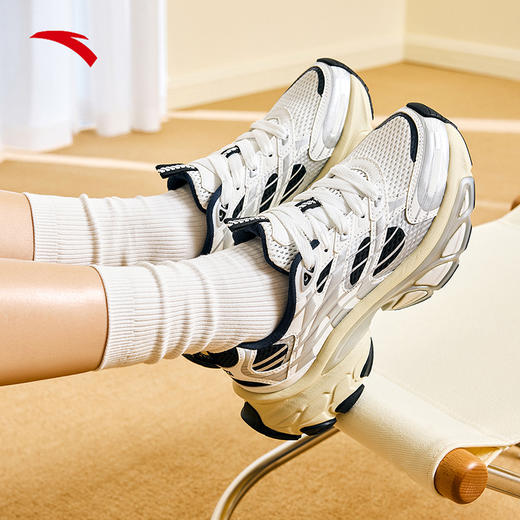 【38.5断码】安踏扶摇丨厚底增高老爹鞋女2025春季新款休闲运动鞋子122518899【库存有限，如无货将做退款，介意慎拍！】 商品图0