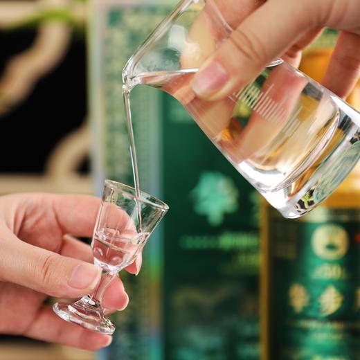 疯抢中！！【下单即送酒具一套】【贵州茅台镇天地金樽系列】华家传承 董事长专用经典53°酱香型白酒 500ml/瓶 PICC承保 商品图8