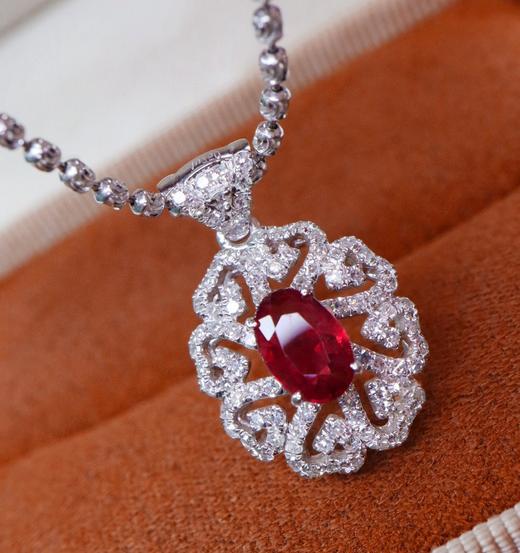 0.83ct刻面红宝石吊坠 商品图2