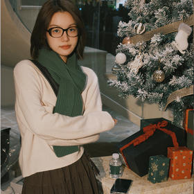 【顺丰包邮】41814 洛诗琳秋冬限定毛绒感浣熊绒羊毛混纺V领毛衣女857