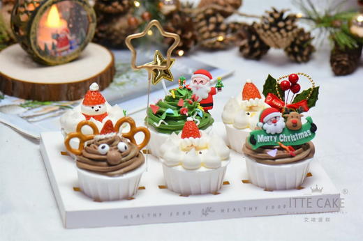 【圣诞纸杯蛋糕】动物奶油、圣诞主题，装饰会随机更改~；平安夜圣诞树上的铃铛响起美丽的祝福：圣诞快乐~ 商品图2