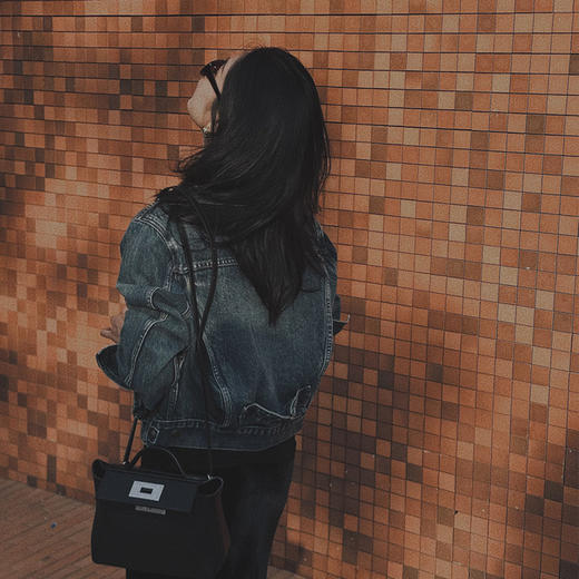 【顺丰包邮】43857 洛诗琳明星同款港风水洗短款牛仔外套女195 商品图4