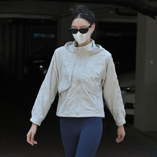 Beemen防泼溅运动外套女连帽健身防风秋季瑜伽服上衣 商品图0