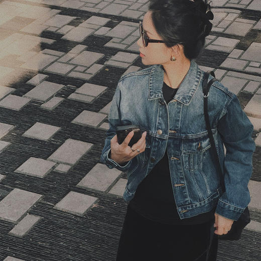 【顺丰包邮】43857 洛诗琳明星同款港风水洗短款牛仔外套女195 商品图1