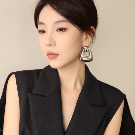 【歌手刘忻同款】Art Nouveau新艺术时期 | 奥斯银色耳环 商品图2