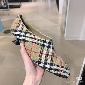 国内现货1990元  38码 Burberry巴宝莉 女士经典巴宝莉格纹皮鞋，意大利制造，原价$680