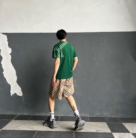 B家 新款斜格印花圆领短袖T恤出货（JN）