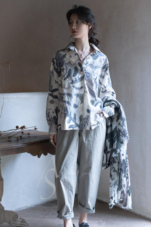 Casey Casey 灰紫色涂鸦印花羊绒披肩 商品图2