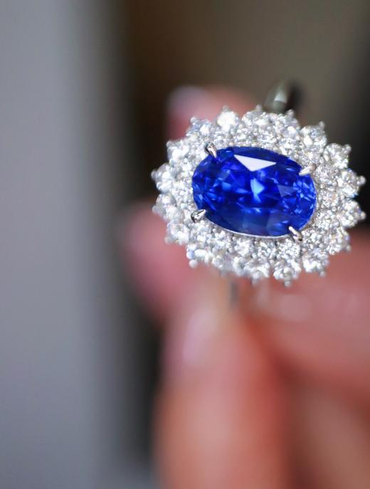 2.03ct刻面蓝宝石戒指 商品图1