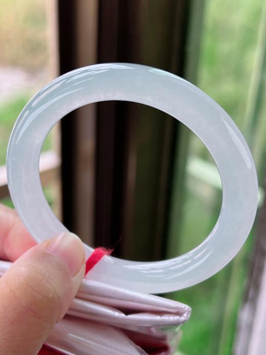 54圆条翡翠手镯 商品图4