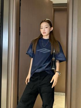 B家 斜M印花蓝圆领短袖（JN）