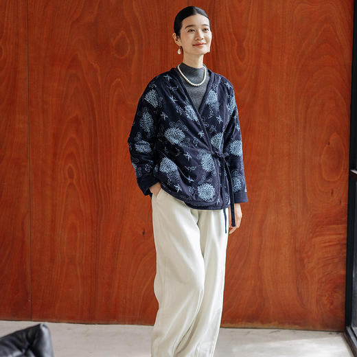 绽放850朵/轻古典中式风细条灯芯绒全棉印花v领夹棉短外套棉袄 商品图4