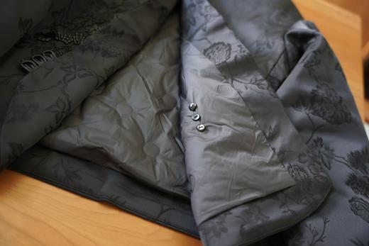 设计师高品钉珠国风小羊皮进口醋酸提花白鸭绒外套 商品图10