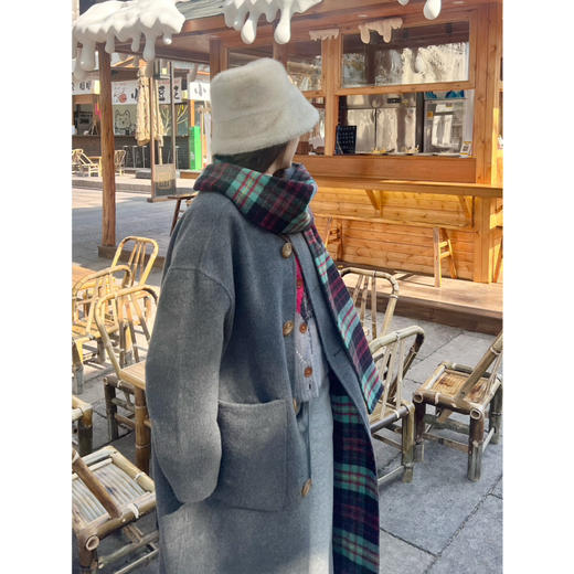 25特价 2412303    西太后 羊毛大衣+围巾（双面） 商品图6