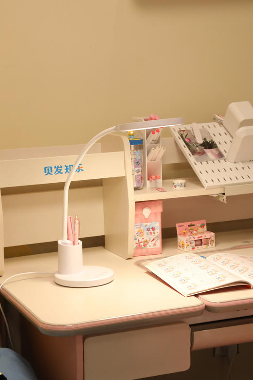 全光谱小灵雀PRO护眼台灯儿童阅读学习专用书房钢琴读写灯 商品图1
