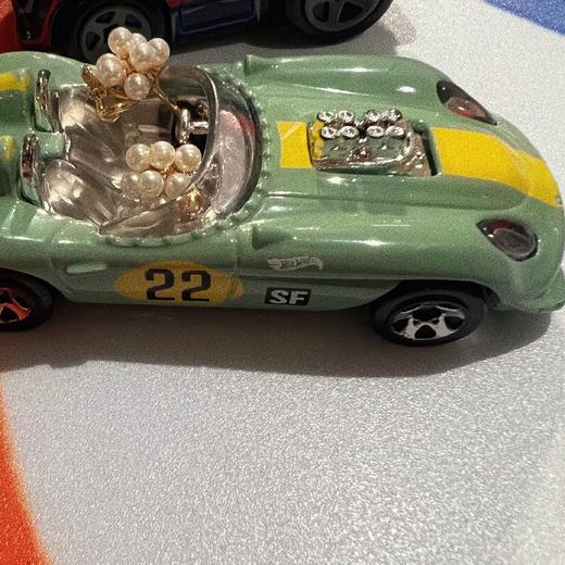 LHWINDSOR 珍珠小葡萄耳钉耳环女气质百搭秋冬耳饰 商品图6