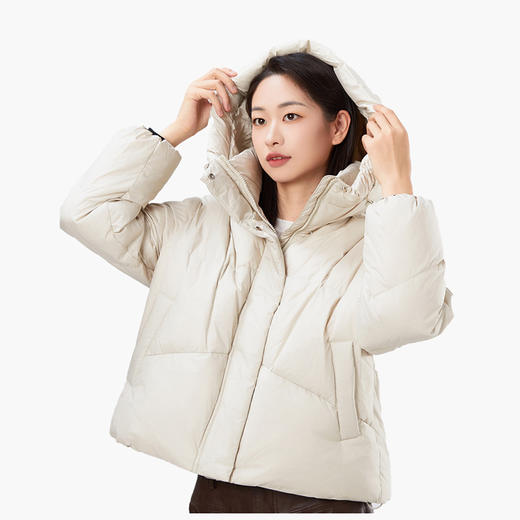 2025冬季女士短款白鸭绒纯色廓形加厚保暖连帽羽绒服9313【个调羽绒服专场】 商品图2