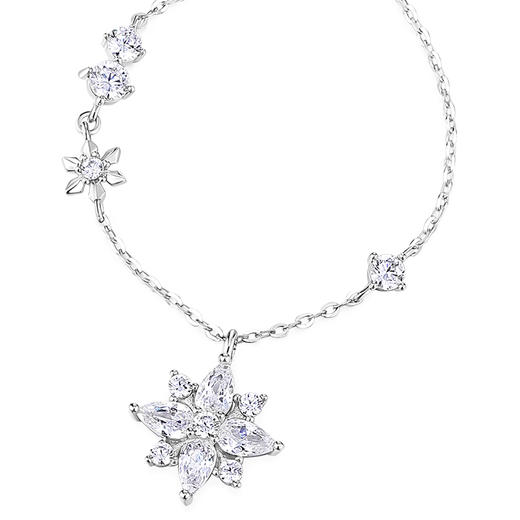 KADER卡蒂罗 雪绒花系列 幸运雪花项链 S925银轻奢原创满钻设计爆闪刻调节锁骨链 女款节日新年礼物送闺蜜女友 商品图1