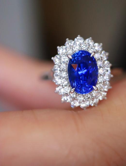 2.03ct刻面蓝宝石戒指 商品图2