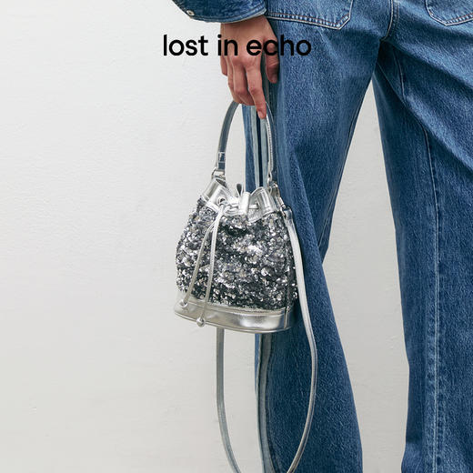 lost in echo2025春夏新款通勤高级丝绒亮片牛皮手提斜挎水桶包女 商品图1