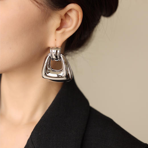 【歌手刘忻同款】Art Nouveau新艺术时期 | 奥斯银色耳环 商品图1
