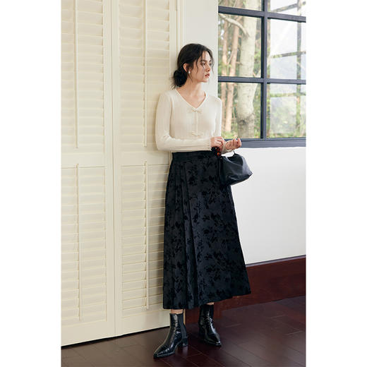 HeyDress新中式提花马面裙女冬季国风黑色植绒a字气质百褶半身裙 商品图6