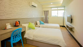 欢乐满屋欢乐双床房（两人房）房间价格