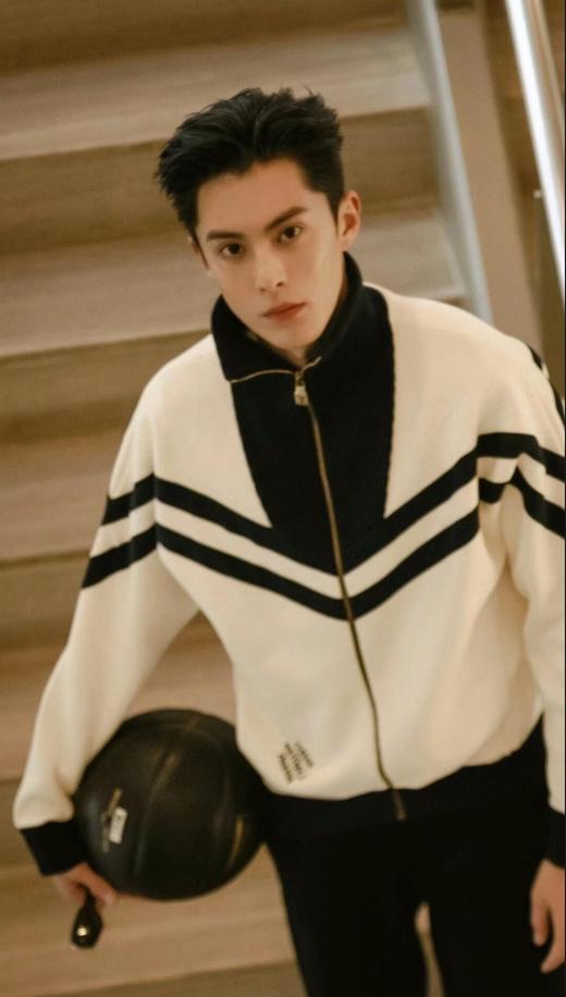 驴家 线条间色绣花外套（JN） 商品图1