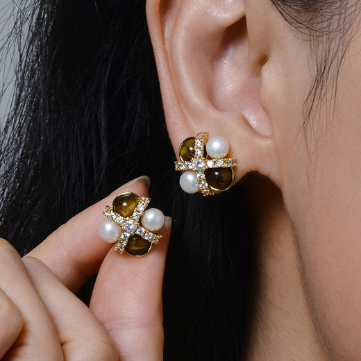 Manreya玛芮雅套装“冬日花园”7天淡水珍珠耳钉套盒耳环套装女气质新款 商品图11