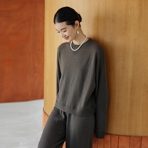 绽放665-JC666朵/绵羊毛慵懒感宽松落肩针织套头毛衣直筒长裤套装 商品图1